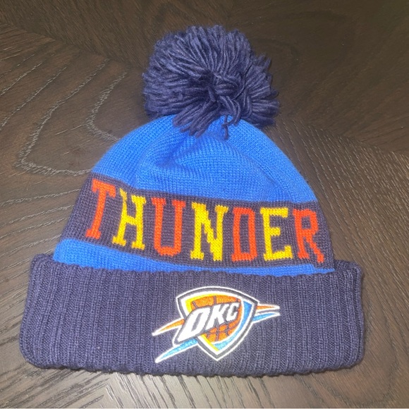 Mitchell & Ness OKC Thunder Winter Beanie - Picture 1 of 2